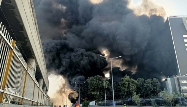 Trafoda meydana gelen yangın hastaneye sıçradı