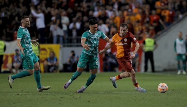 Galatasaray, Slovenya'da tur kapısını araladı!