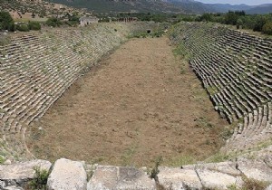 Antik stadyumda 'kombine' izleri