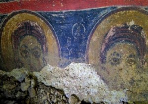 Nevşehir'de yeraltı şehrinde 800 yıllık kilise bulundu