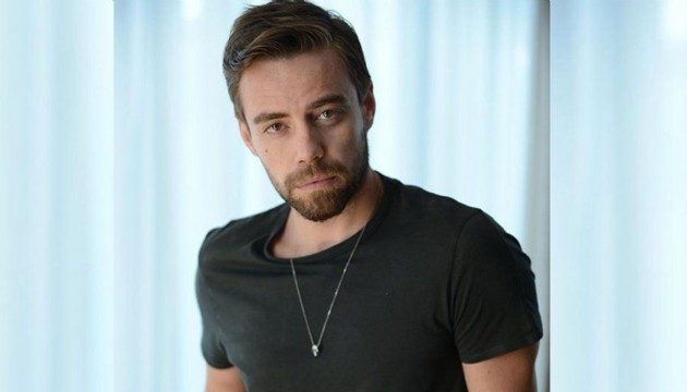 Ünlü şarkıcı 13. kez bıçak altında!