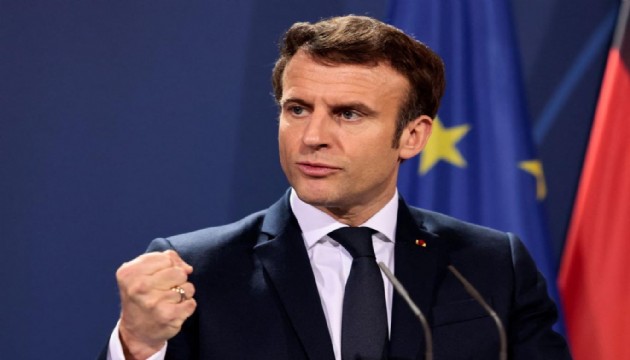 Macron: Avrupa, kendini savunabilmek istiyorsa silahlanmalı