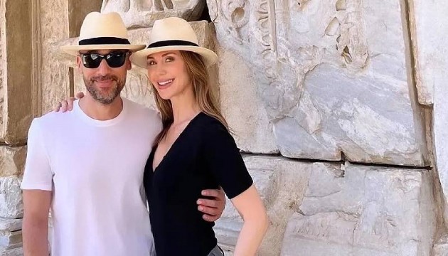 Dört yıllık aşkta mutsuz son! Demet Şener ve Tolga Arman ayrıldı