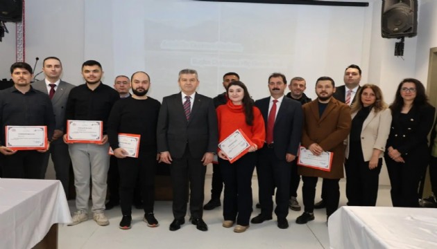 Artvin'de 15 kişiye sigarayı bıraktıkları için teşekkür belgesi verildi