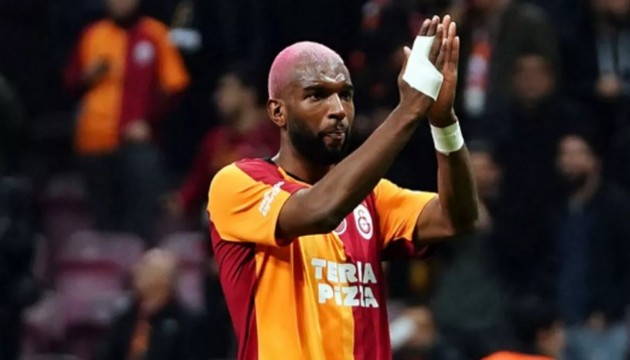 Ryan Babel Galatasaray'a geri döndü