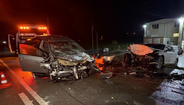 Çanakkale'de feci kaza: 2 ölü