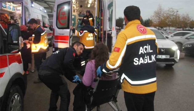 Konya'da öğrenci servisi devrildi! 31 yaralı