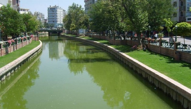 Kayıp öğretmenin cesedi Porsuk Çayı'nda bulundu