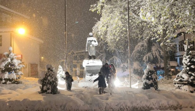 750 yol ulaşıma kapandı