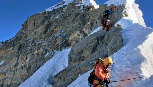 Everest'te 20 milyon dolarlık vurgun!