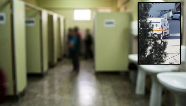 Okul tuvaletinde silah bulundu