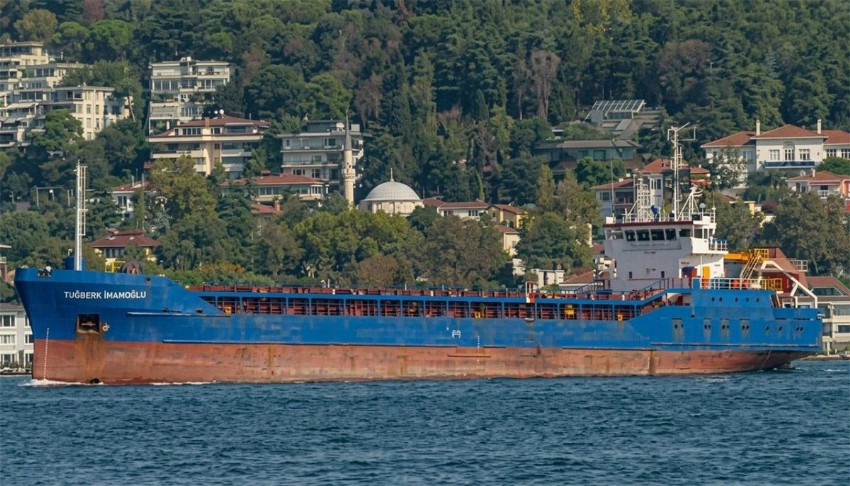Silivri açıklarında iki ticari gemi çarpıştı: 10 mürettebatla irtibat kesildi