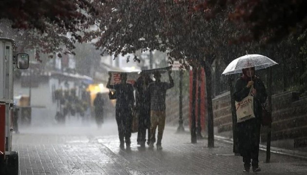 Başkentte fırtına etkili olmaya başladı