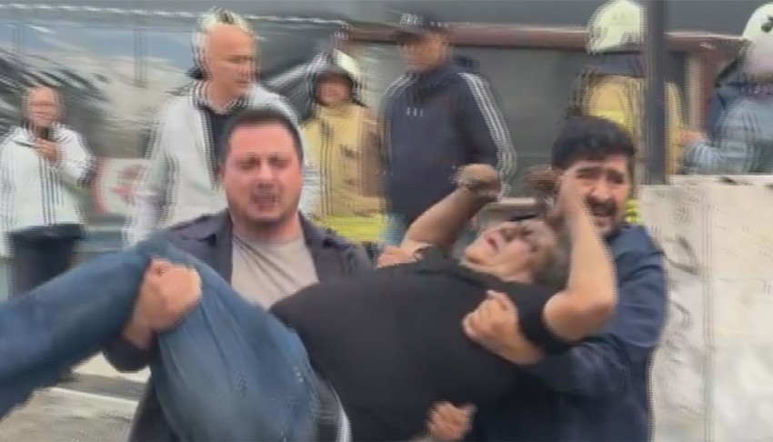 Kadıköy'de 8 katlı binada yangın