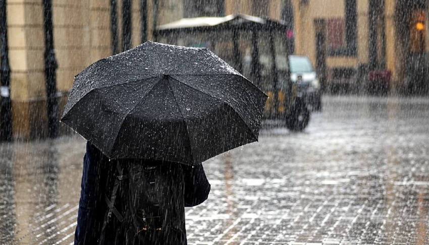 Meteoroloji'den 46 il için peş peşe uyarı: Kuvvetli yağış ve toz taşınımı bekleniyor