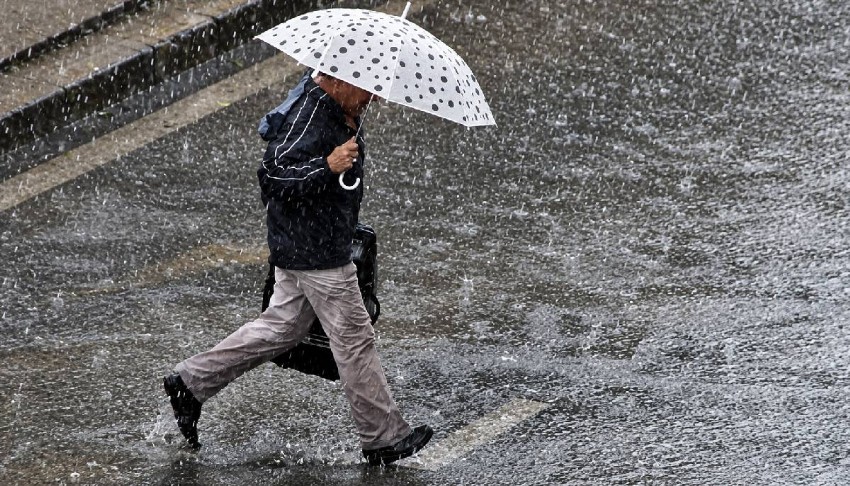 İstanbul'da hava sert değişiyor: Sıcaklıklar 10 derece düşecek