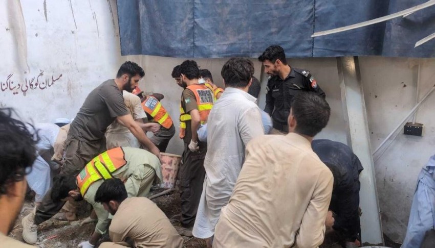 Okulun çatısı çöktü: 29 kişi hayatını kaybetti, 40'tan fazla yaralı
