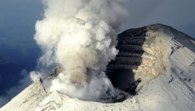 Popocatepetl Yanardağı’nda 3 yeni patlama