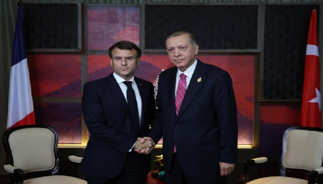 Macron: Türkiye ile dayanışma içindeyiz