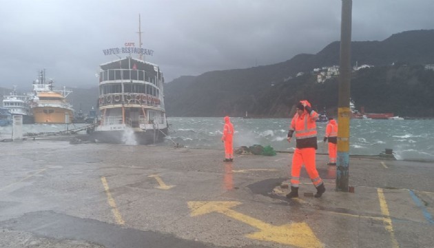 Amasra'da restoran geminin halatları koptu!