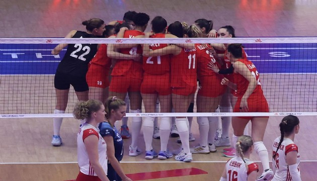 Filenin Sultanları çeyrek finalde Polonya'ya kaybetti: 3-2