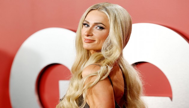 Paris Hilton'dan olay hamle: Türk şarkıcıyı takibe aldı