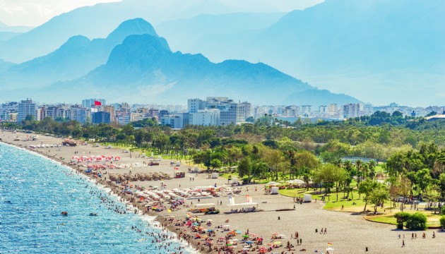 Akdeniz'e gelen turist sayısı 14,5 milyonu geçti