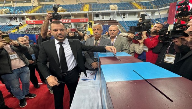 Ertuğrul Doğan, Trabzonspor'da yeniden başkanlığa seçildi