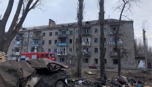 Rusya bir kez daha Donetsk'i vurdu: Ölü ve yaralılar var