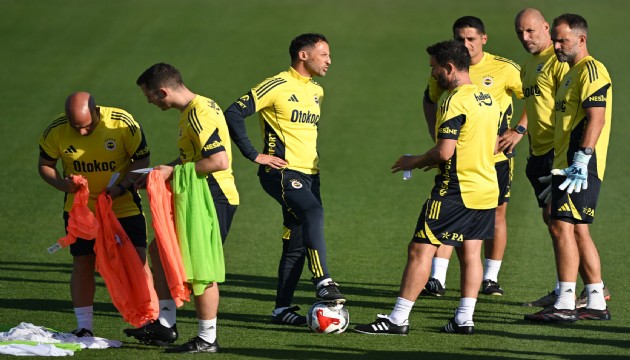 Fenerbahçe'de Domenico Tedesco ilk antrenmanına çıktı