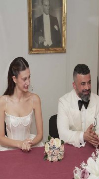 Ünlü güzel Itır Esen menajeriyle evlendi