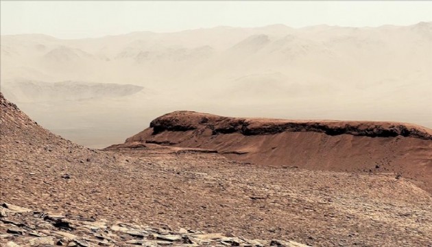 NASA'dan Mars'ın dağlarıyla ilgili yeni görüntüler
