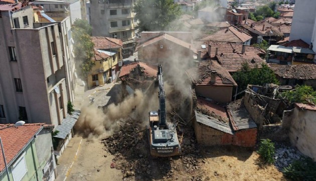 Sındırgı'da deprem!