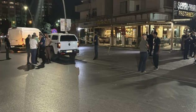 Pastaneye el bombalı saldırı girşimi!
