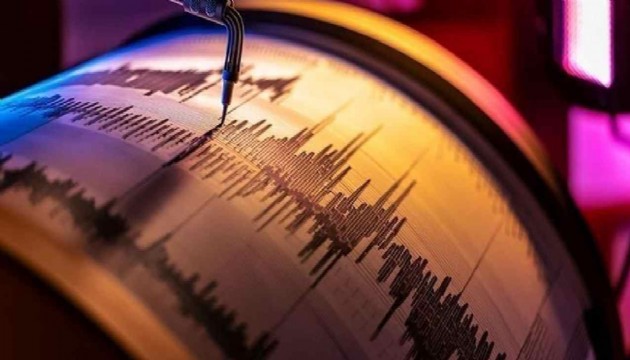 Hatay'da deprem: 1 kişi balkondan atladı
