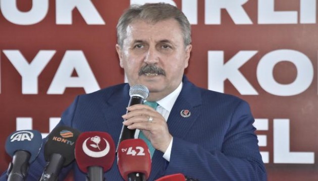 Destici: Yeni anayasa bir an önce çıkartılmalı