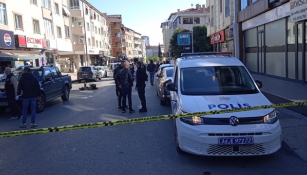 İstanbul'da polise çekiçli saldırı! 3 yaralı