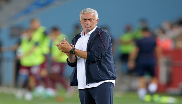 Fenerbahçe'den Mourinho'nun imza töreni için taraftara mesaj