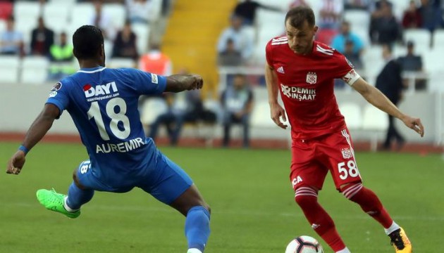 Sivasspor, Erzurumspor deplasmanından 3 puanla döndü!