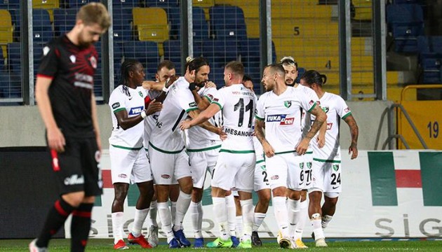 Denizlispor 3 puanla tanıştı!