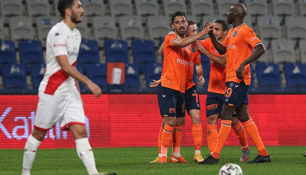 Başakşehir, gol olup yağdı!