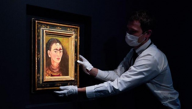 Frida Kahlo'nun portresi rekor fiyata satıldı!