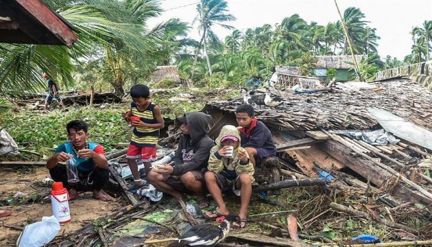 Filipinler'i tayfun vurdu: 75 ölü