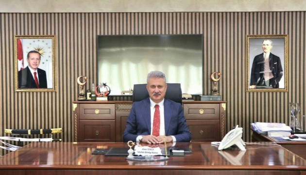 Ahmet Sungur görevden uzaklaştırıldı