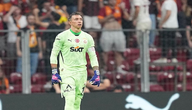 Muslera oyuna devam edemedi