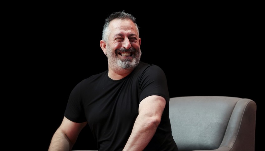 Ünlü komedyen Cem Yılmaz oto sanayide!