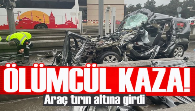 Pendik'te araç tırın altına girdi: Ölümcül kaza!