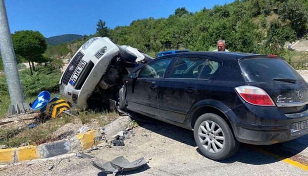 Hatay'da feci kaza: 2 ölü, 2 yaralı