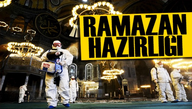 Camilerde Ramazan hazırlığı: Gül suyu ile temizlendi