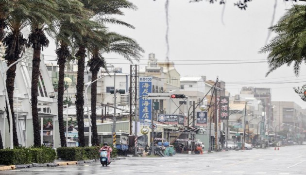 Krathon Tayfunu Tayvan'ı vurdu: 1 ölü, 70 yaralı